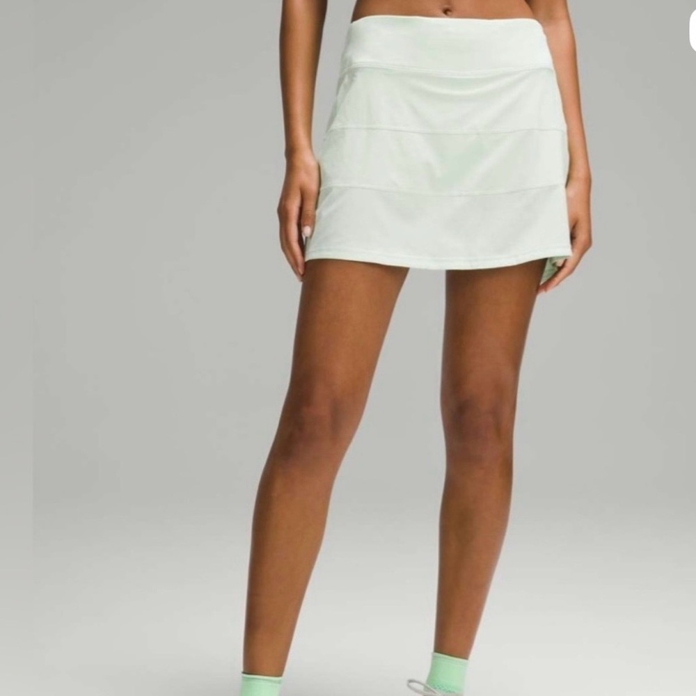 Lululemon pace rival mid rise skirt skort tennis size 12 kohlrabi green